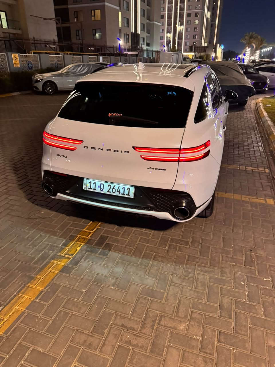 السلام عليكم 
GV70 2023 V6 3.5TT AWD فئه السبورت 
المسافه المقطوعه 
20الف وخمسميه 

الضرر : الدعامية و احافه البنيد تبديل دعاميه والبنيد اصلي وكاله نفس الون بالاضافه السياره دبل كود وموضح بل سونار داخل المنشور عدا البيبان الخلفيه والسياره من الأمام  بدون دواخل فقط دعاميه 
 وبدون يرباك
صور الحادث موجوده داخل المنشور
ملاحضه السياره گانما كلين تايتل ترابها زيرو 
نواقصها كفر تحت الماسحات وهوائيات دعاميه وبطائن تاير إماميه 

رقم الشاصي : KMUMCDTC0PU082284

رقم بغداد  بأسمي تحويل ثاني يوم 

السعر :(314)$ وبيها مجال….
مكانها حي الجهاد
***********
