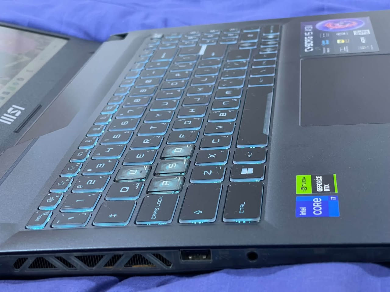لابتوب للبيع 
المواصفات ادناه :
Msi Cyborg 15 A13V
Cpu Cor i7 13700H
Ram 16G
Hard 512 ssd
VGA RTX 4050 6G
السعر ويه سعر السوك وحسب السوك حاليا مليون و ٢٠٠ واني رايده بأقل…
للاستفسار اكثر: ***********
