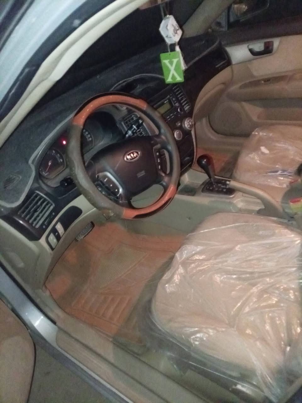 سلام عليكم سيارة اوبتيما 2008البيع سيارة خير من الله خليجي سعر 95 وبيه مجال مكان بابل اتصال ***********
