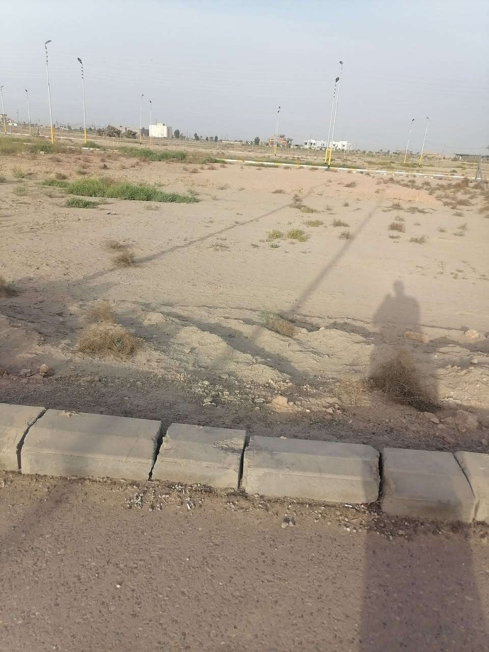 السلام عليكم
للبيع قطعه 200 م زراعي سند 25 واجه 10 ونزال 20 باسمي مداور مباشر بسم المشتري خدمات ماء كهرباء اناره ليليه تبليط ارصفه 
العنوان مجمع الحرمين طريق دغاره ديوانيه بالسايد الي جاي للديوانيه
تبعد عن تقاطع النسر 5 دقايق السعر 14 وبيها مجال بيع مستعجل اتصال *********** بي وتساب
