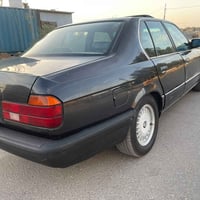 بي ام ٧٣٥ • ١٩٨٩ • واسط