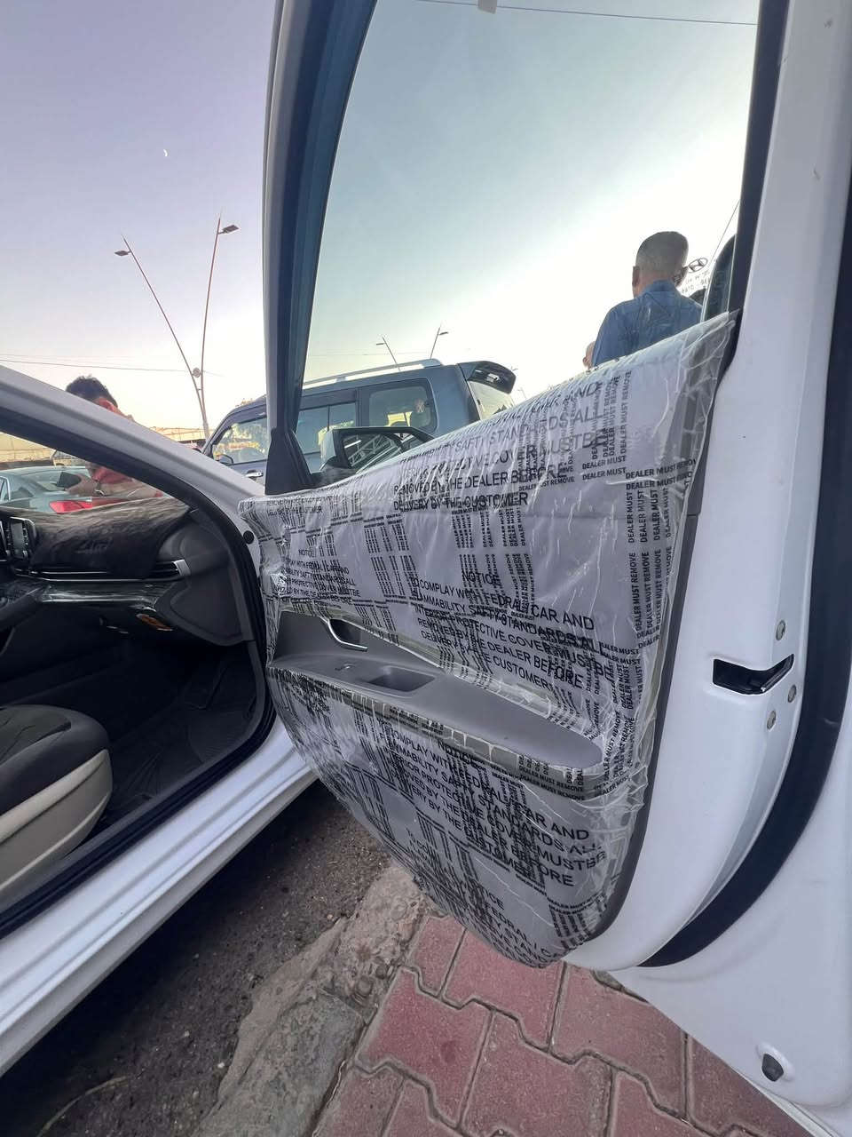 السلام عليكم ... النترا 2023 خليجي واحد على واحد فول مواصفات مكفولة كفالة عامة ماعدا الدوسة بيها رصعة كلش خفيف موجوده بالصور  محرك 2000 دوش السيارة كاملة من كلشي السعر 172 وبيها مجال 
للتواصل ‪ ***********‬
