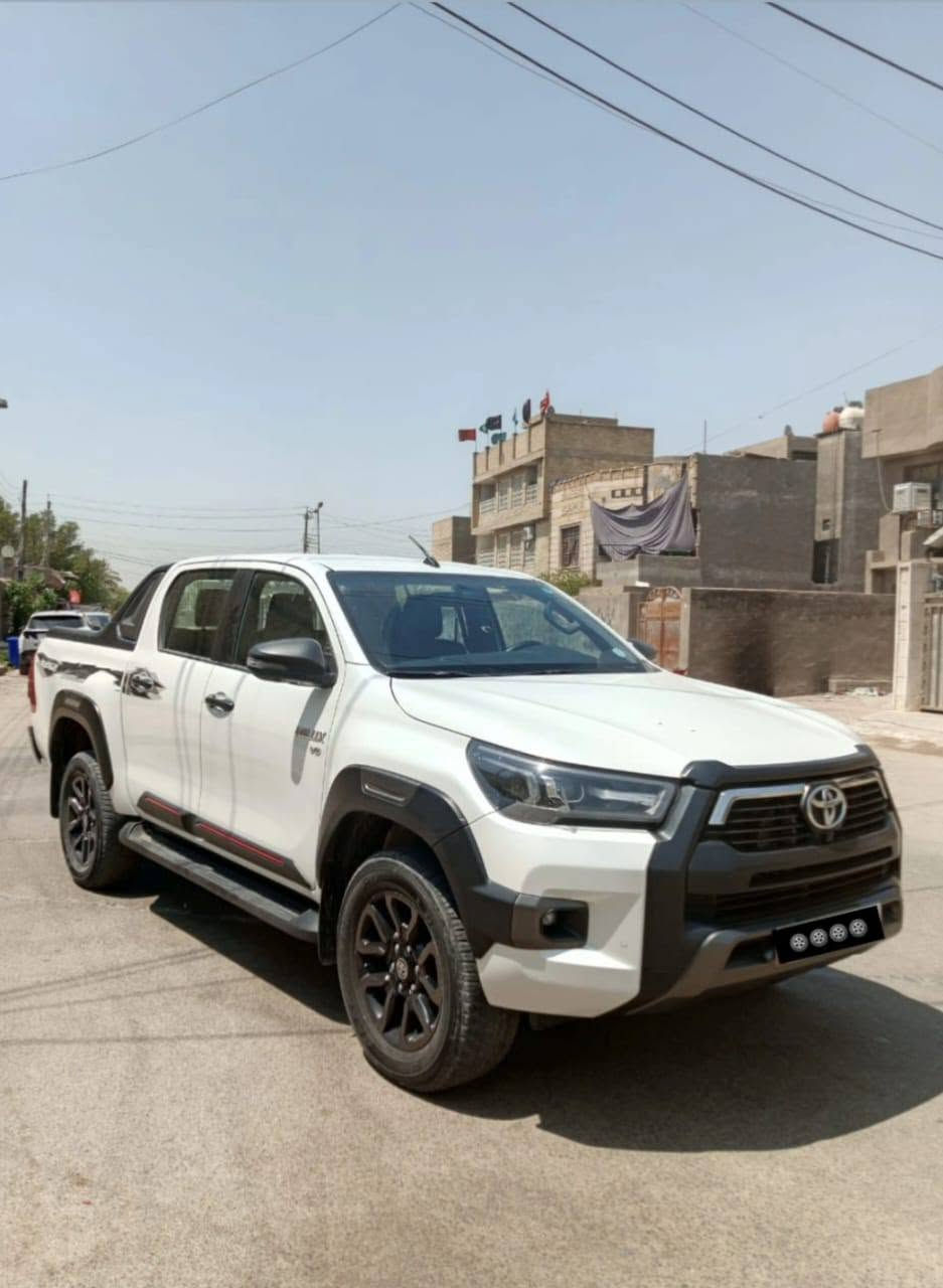 سلام عليكم بيكب تيوتا افنجر موديل 2024 وارد كويتي 6 سلندر ماشيه 84 الف سياره كفاله عامه مابيه اي ينقص رقم شمالي السعر 335 وبيه مجال  العنوان بغداد اتصال ***********

