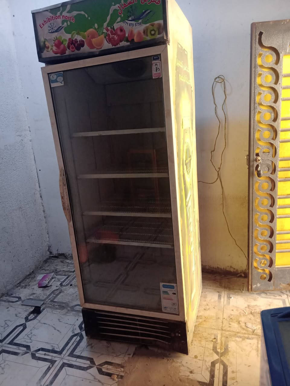 السلام عليكم غراض للبيع
مستعجل  
ثلاجه واحدة 250 بي مجال 
مجمدة واحدة 350 بي مجال 
ميز ع 2 بسعر 100 واحد بي مجال هذا رقمي 
***********
