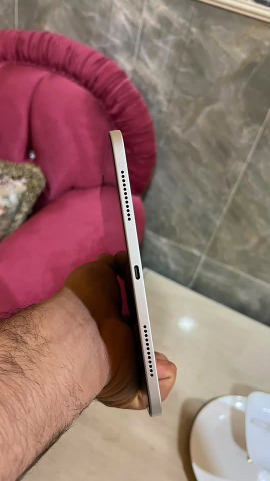 ايباد a16 11 للبيع ذاكرة 256 بطارية ٩٨ مشحون فقط ٧٦ مره اخو الجديد ملحقاته متوفره مع كفر هدية ولاصق شاشة بعده داخل الضمان ونظافتة 100% للتواصل ***********
ملاحظة مستعمل فقط للدراسة
