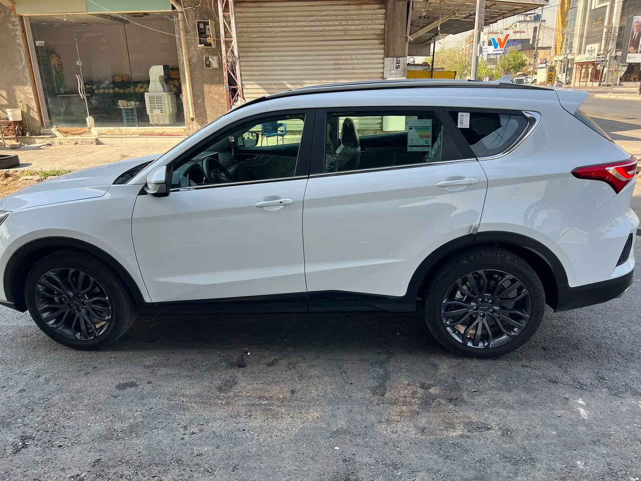 🚗 للبيع | جيتور X70 موديل 2026 🔥
✨ مستخدمة كأنها زيرو
🛣️ الممشى: 3000 كم فقط
🌍 وارد خليجي
🎨 اللون: ابيض 

💰 السعر: 25,000,000 دينار عراقي

⭐ المواصفات:

🔹 محرك 1.5 لتر تيربو
🔹 ناقل حركة أوتوماتيك
🔹 شاشة لمس كبيرة
🔹 Apple CarPlay + Android Auto
🔹 بلوتوث
🔹 كاميرات 360° + كاميرا خلفية
🔹 حساسات أمامية وخلفية
🔹 شاحن لاسلكي
🔹 دخول ذكي + تشغيل بصمة
🔹 مثبت سرعة
🔹 شاشة عدادات رقمية
🔹 إضاءة LED أمامية وخلفية
🔹 مقاعد جلد فاخرة
🛡️ ضمان شركة هارلم

📍 العنوان: بغداد – الاعظمية 

📞 للاتصال: ***********

🔥 سيارة زيرو ماشي 3000
