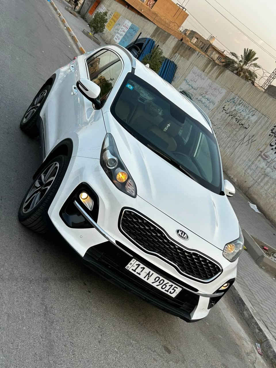 سبورتج 2020 خليجي
شركه الدوليه 

 مكفولة من الضربه والصبغ والتبديل 
كير ومحرك مكفولات 
ماشيه 63 الف حقيقي

رقم بغداد بأسمي  تحويل ثاني يوم
هزة ورقم وسنوية كلهن جدد

🔰 مواصفات 

اريل نفكيشن
كشنات جلد بلادي.
شاشه كبيره 
كار بلي + أندرويت اوتو 
ضايفله عازل حراري 
داخل لونين صحراوي واسود.
حساس امامي وخلفي.
تحكمات ستيرن 
كشافات اماميه 
برده خلفيه 
اشاير مري 
مري شفط
خمسه ويل كب .
قطعتين تبريد
تحكم ستيرن.
شاشه قرائه الاعطال
3 انضمة قيادة 
وبعد بيه هواي مواصفات

السيارة جاهزة من كل النواحي
محرك 2000 دوش المرغوب
كير ومحرك مكفولات 

السعر 184 وبيه مجال 

📍 العنوان : بغداد - الدورة

☎️ للأستفسار ***********
