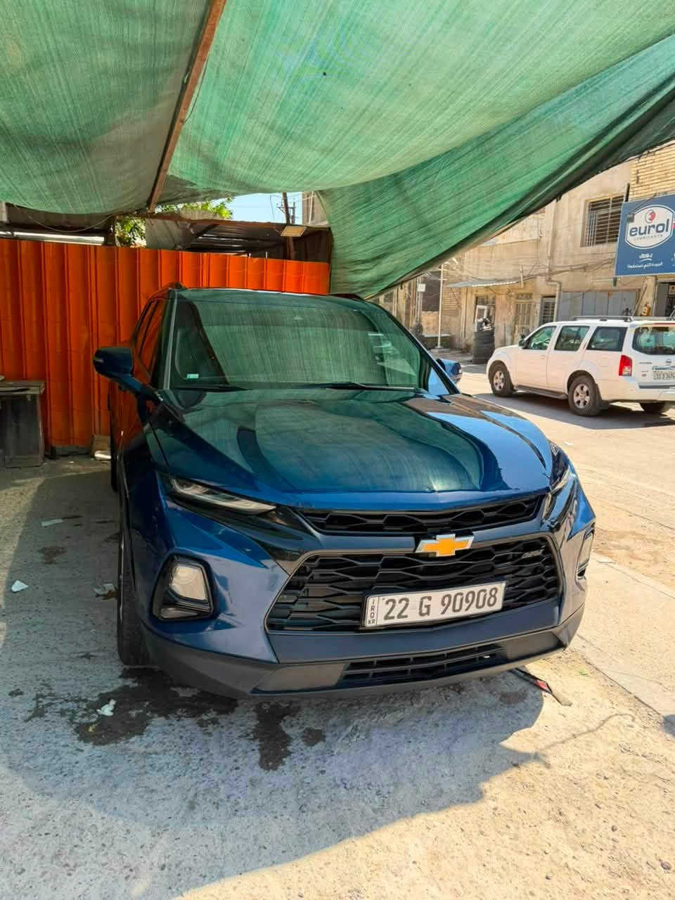 بلايزر 
موديل 2022 
رقمها اربيل حلو 
فول عدا الفتحه 
مكينه 2000 تيربو 4 سلندر 
السياره بدون صبغ فقط بوارد بيها 
بدون اي تبديل 
ماشيه 90 ميل 
صندوك كهرباء 
بصمه 
تدفئه كشن 
وتبريد قطعتين 
ترايها وين ميعجبك 
السعر 18.700$ وبيها مجال 
***********
سونار موجود تحب طبلي واتس ادزلكيا
