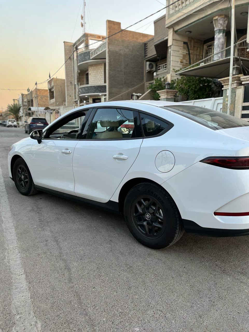بيوادي كن بلاص 2025
اخت الزيرو ماشيه 5 الف 
مكفوله لا ضربه ولا صبغ 
داخل ابيض 
مكاني شهداء البياع 
السعر قفله 20.500 
شوف اسعارهم وتعالي 
***********
