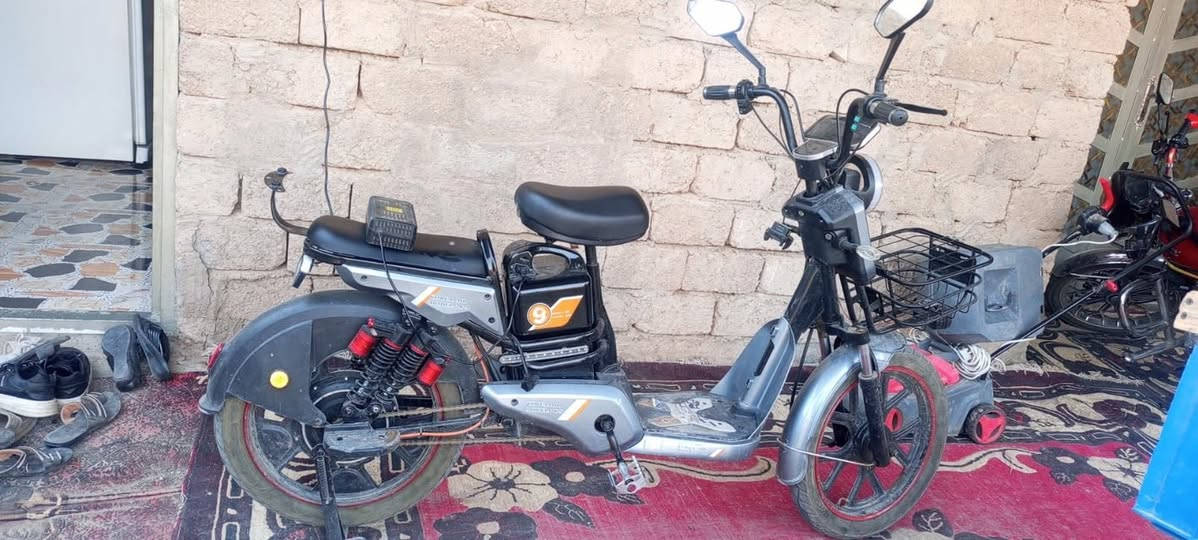 باسكل شحن للبيع
كلشي شغال 
سكن تأميم القادسية ٢
سعر 225 بي مجال
وتساب او خط ***********
