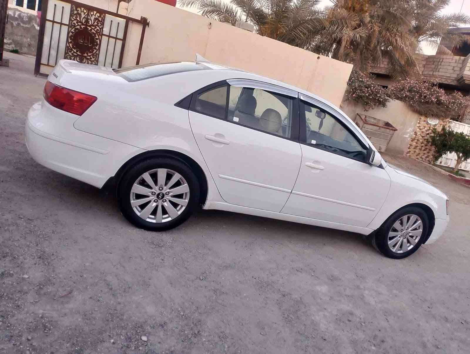 سلام عليكم سوناتا 2010 وارد امريكي ليبل واحد كلها 
حادثها جامرلغ خلفي فقط بدون دواخل سياره مال جناي 
مكينه 2400 دوش مكينه كير مكفولات وضع شركه 
لا صرف لا بخار صدر امامي خلفي جديد تبريد ثلج 
تخم تاير لايت زنون سياره كامله الجناي بدون نقص 
رقم ديالى نكليزي بسمي سنويه الغايه 28 تحويل ثاني يوم 
سياره جاهزه من كلشي السعرر $ (97) بيها مجال 
(ملاحظه سياره بيها مكانات صبغ اثر تكشير بدون معجون )
سونار مع الصور فقط اثر تكشير بدون اي دواخل ليبل واحد 
مكاني ديالى بعقوبة رقم هاتف ***********
