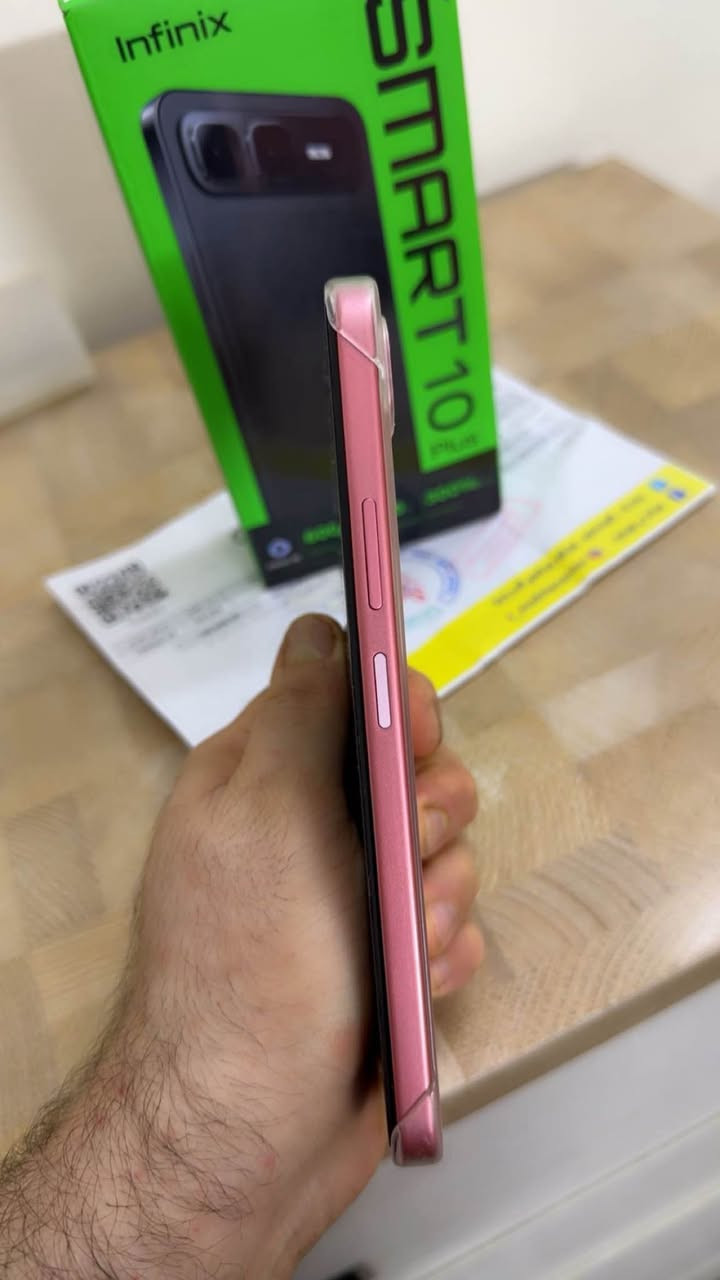 Infinix Smart 10 plus
ذاكرة 128 + 4 كيكابايت 
جهاز جديد 
معدل هرتزية الشاشة 120 هرتز 
ملحقات الجهاز سماعة + شاحن 18 واط + كيبل الشحن تايب سي 
دبل سيم كارد + بطاقة رام ميموري 4 كيكا 
للتواصل ***********
العنوان بغداد المنصور 
السعر (250) الف وبي مجال قليل للشراي بغداد, العراق
