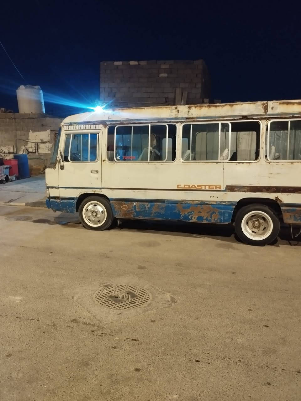 كوستر عريض مديل 88 مكينه فيفيتي  فيشتين  كير عادي مكانه البصره الزبير السعر 4 ونص بي مجال قليل ***********
