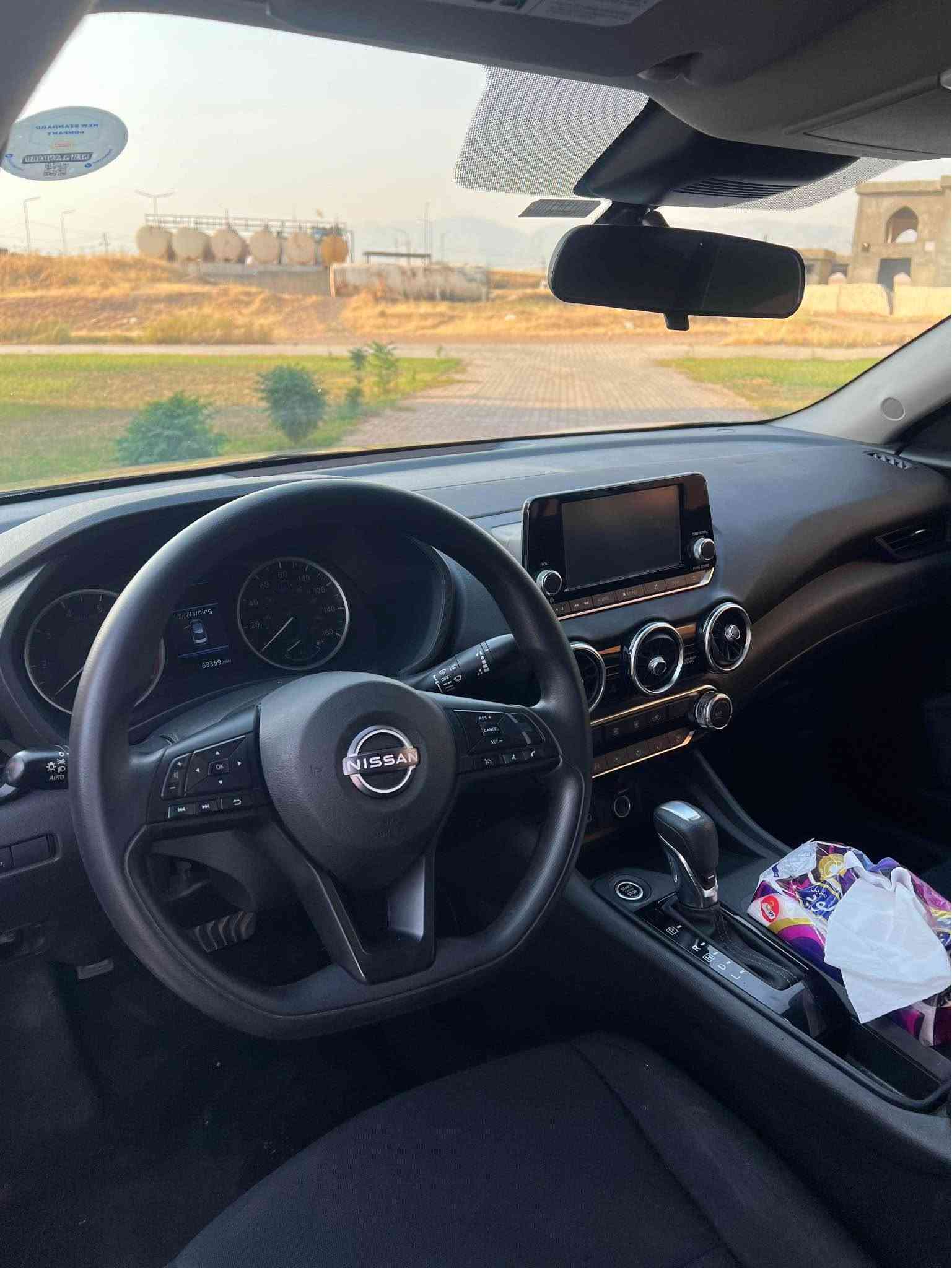 ***********
Nissan sentra 2024 
 سي بارجه سبوخ بي داخلي 
گئر مكينه فحم رادار شرط 
جارر تا جديد  
يك  دينار مصرف تيدا نيه
شه رتي ره قه مه  سياره
سعر فول فول مناسب
*********** اكر, نينوى

نص مكتوب في الصور:
- 3N1AB8BV6RY222831