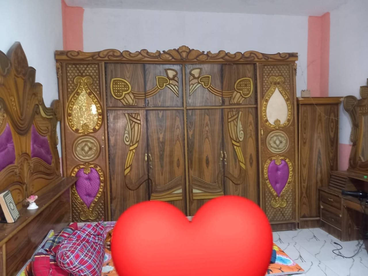 السلام عليكم غرفه للبيع.. ***********
