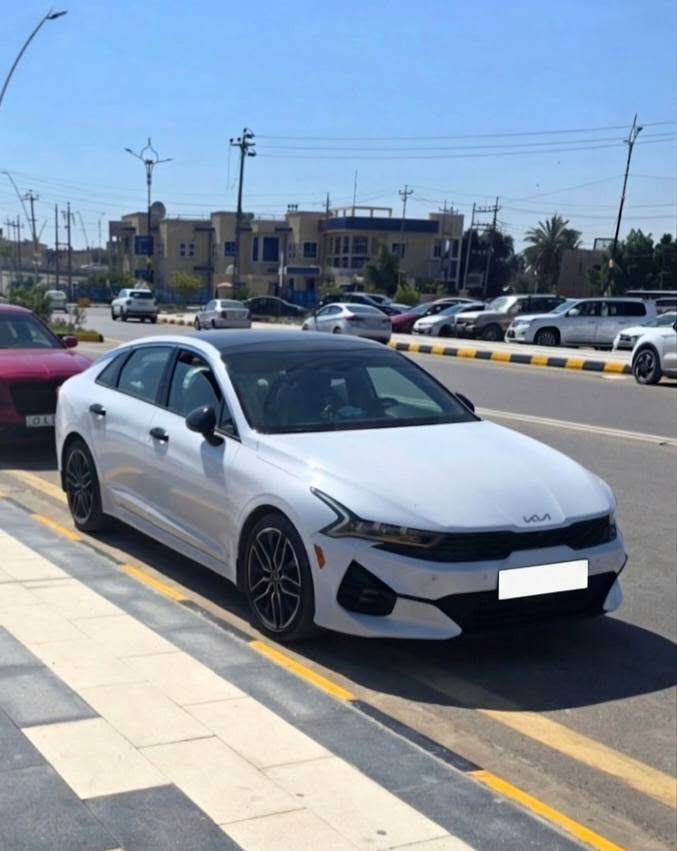 السلام عليكم 
كيا K5 موديل 24 فول مواصفات بانوراما محرك 2500 تيربو GT كير 8 نمر سياره رقم ذي قار كفاله عامه من الضربه والصبغ والتبديل بأسمي ماشيه 17 استخدام شخصي سبير مو نازل كشنات تدفئه تبريد فول واحد ع واحد سعر سياره 215 مكان سياره ناصرية رقم ***********

