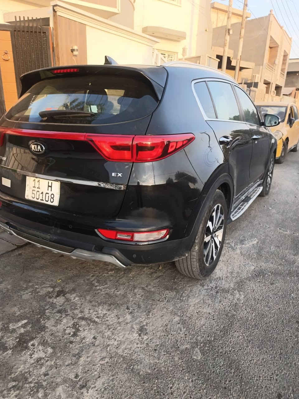 للبيع سبورتج ٢٠١٧ بغداد  *********** السعر 145وبيه مجال صبغ بنيد والدعاميه فقط
