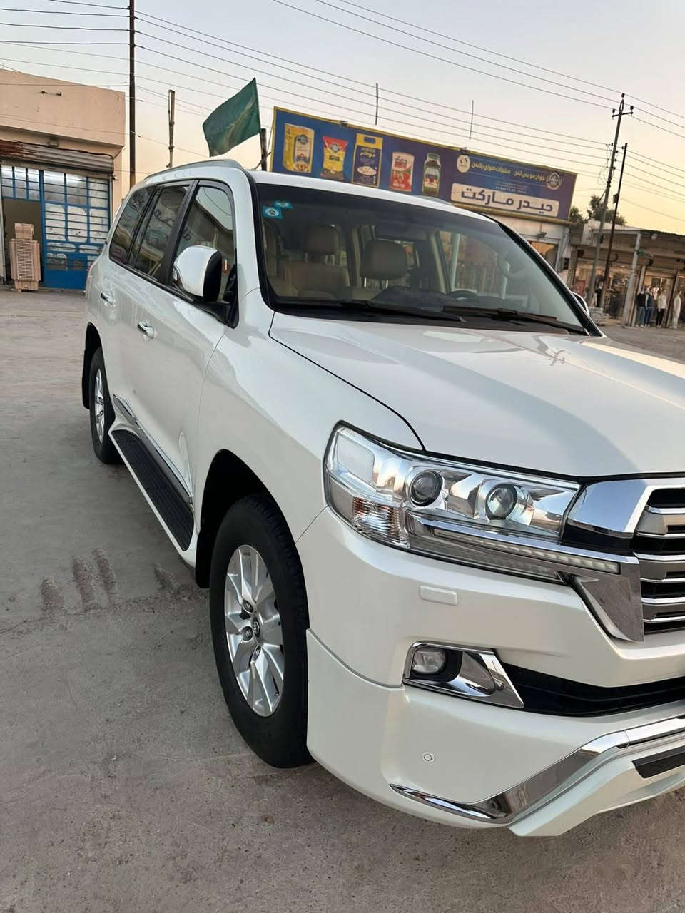 لاندكروز  2018    V6 سياره بريم اصل كفاله سعرهه  429$ ماشيه 80الف
***********

 مكاني بغداد الكماليه
