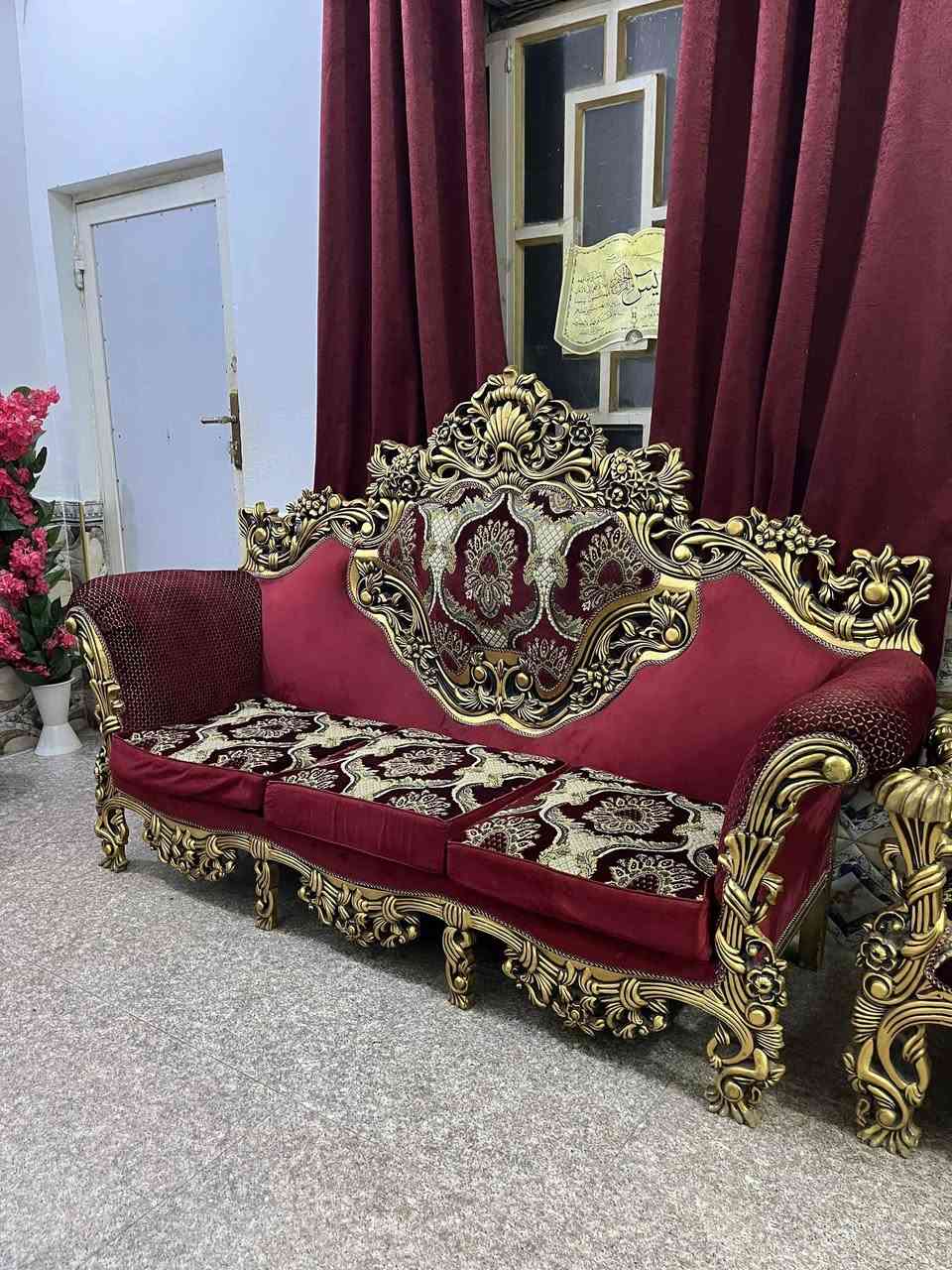 ⭕️ تخم قنفات ملكية مستعملة بحالة جيدة 
7قطع (٦ مقاعد وقنفة كبيره ام ٣ مقاعد ) 

السعر ٣٧٥ الف
العنوان / الناصرية / حي التضحية/ شارع العيادة 
رقم الهاتف / *********** ناصرية, ذي قار

