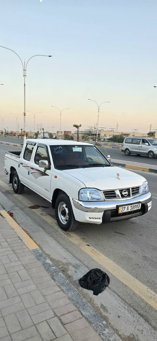 #للبيع نيسان 2014 
مكفولة كفالة عامة علة وضع شركة مكينة مامفتوحة
السيارة جديدة كلش كلش
تبريد ثلج تخم تاير جديد حدادية جديدة
جاهزة ماعايزة برغي واحد☝️
رقم نكليزي مشروع وطني سنوية جديدة
المكان،،،، السماوة      السعر 138$
الاتصال ***********
