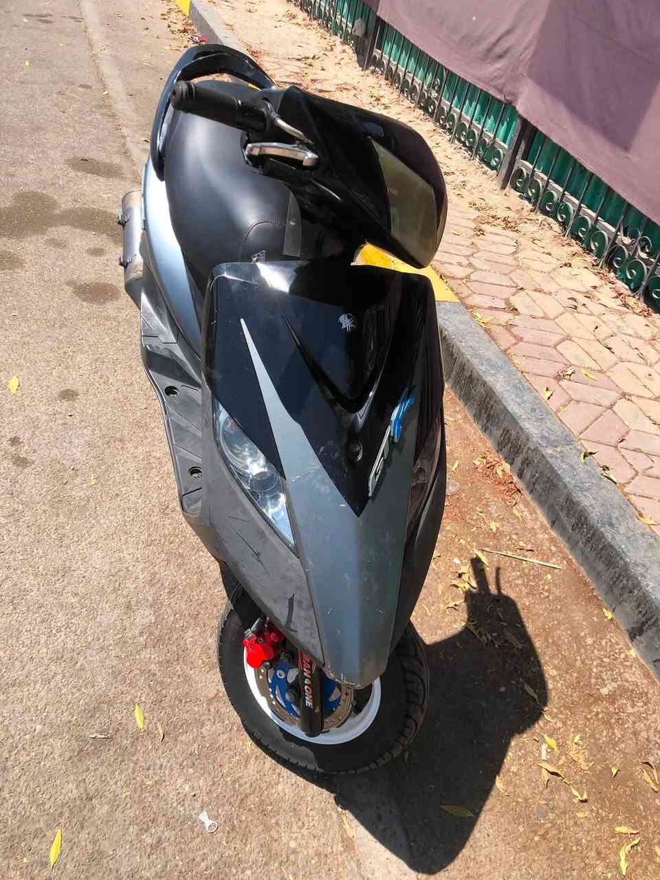 السلام عليكم دراجة ماكس ثعلب رياضي مزوده تزويد بلادي بيها كور DS مشطب وكابريتر مختلفة كلجات رياضي صالنصة رياضي يدات رياضي ويل كب ابيض سلف كوسو  الدراجة تشلع الكاع تخبل للبيع السعر )(700) وبيها مجال مكاني غزالية (***********)
