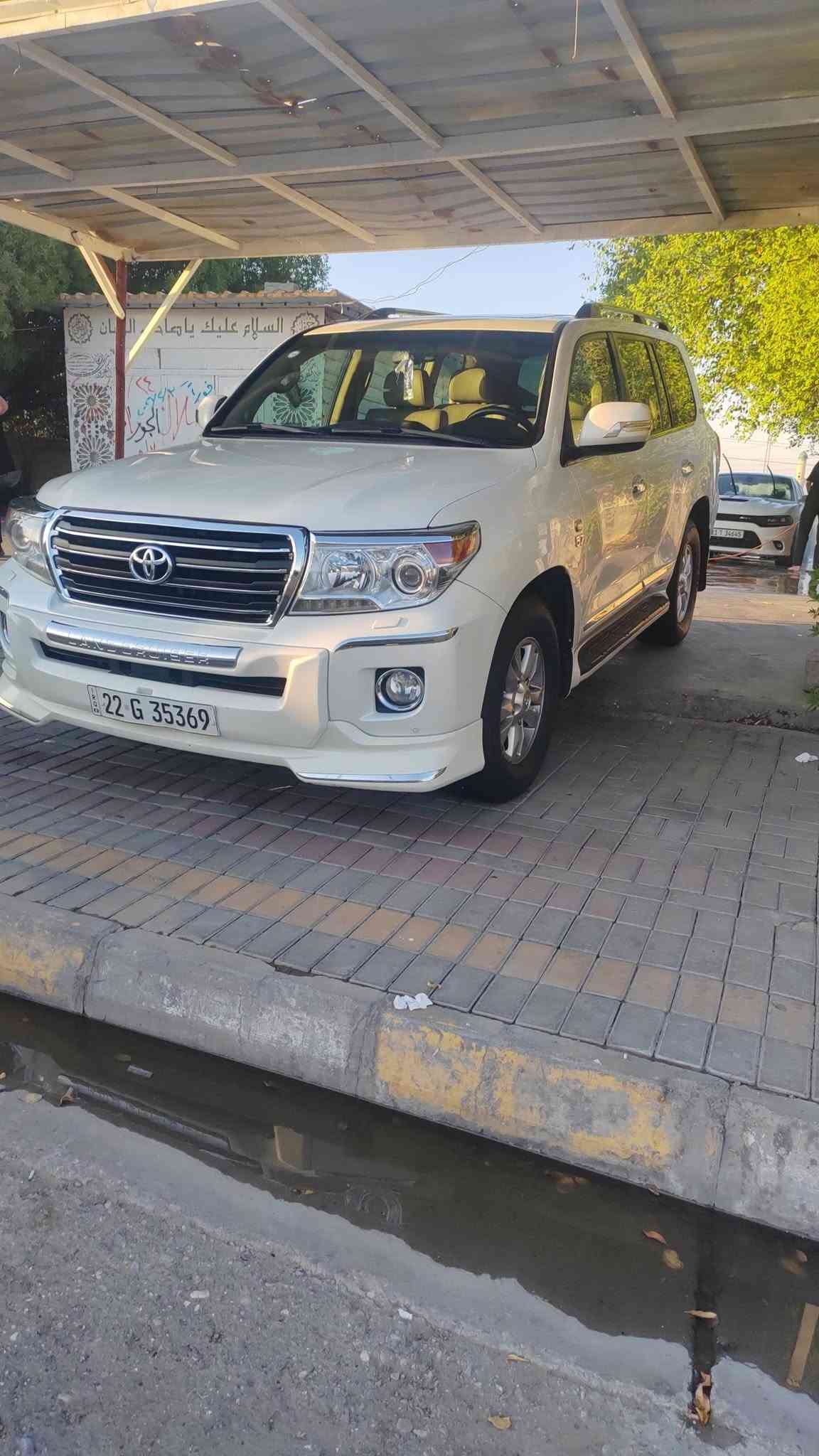 لاندكروزر V8 • ٢٠١٠ • رقم اربيل
