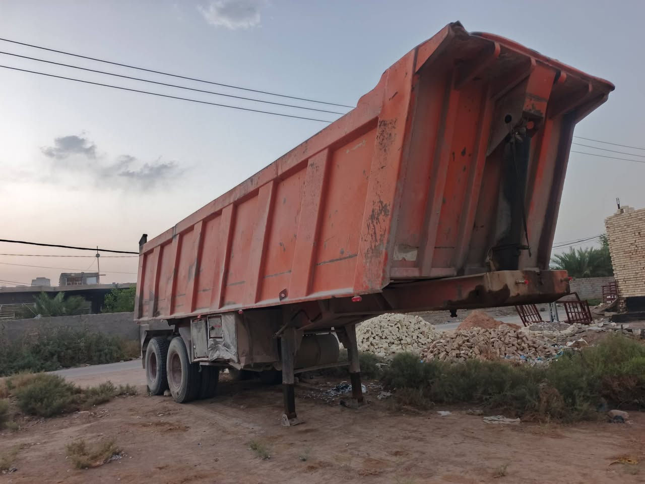 سلام عليكم عربانه للبيع ذرعه 32 دنكير 16 الاستفسار الاتصال على الرقم ***********
