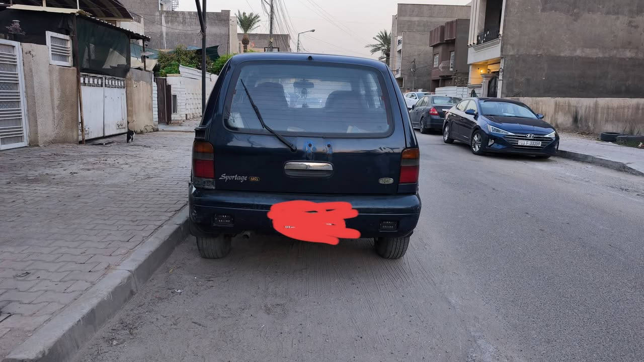 السلام عليكم سبورتنج موديل ١٩٩٣ السيارة مال مرة نضيفة كلش 
كير عادي 
سعر ٤٥ 
الرجاء الجادين التواصل على هذ رقم 
***********
