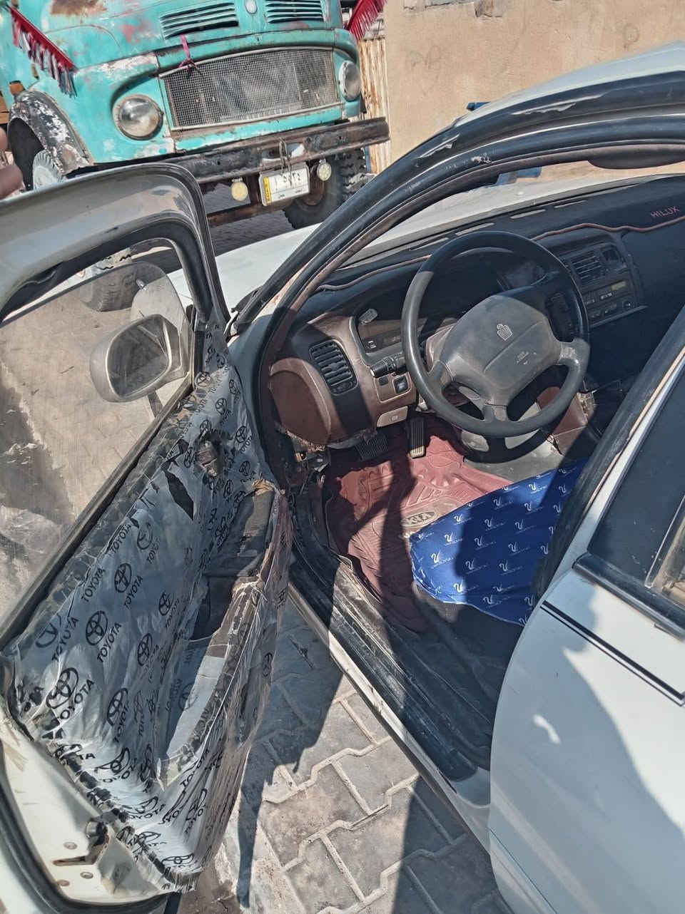 السلام عليكم من رخصة الادمن المحترم كرسته نفخ كير ومحرك تمام حداديه نص ونص ر ١٩٩٤قم نجف ألماني  تحويل مباشر  السعر ٢٨  قابل للتفاوض اتصل ***********
