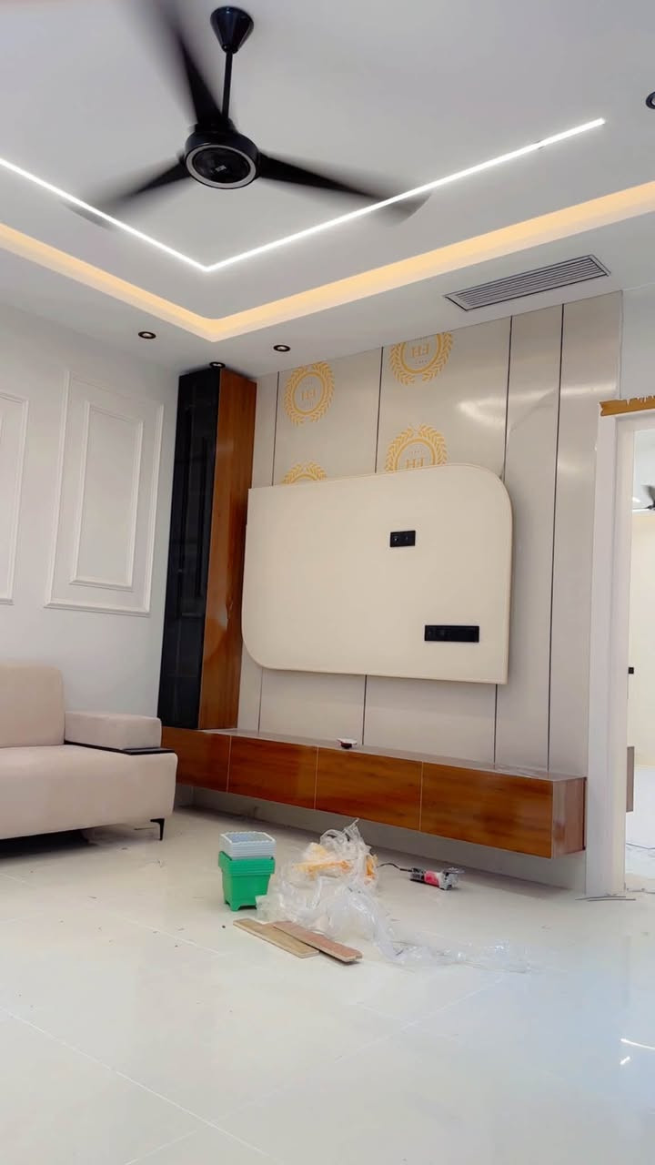 تصاميم جبس بورد حديثة تلمس ذوقك العالي وتغير مظهر بيتك!
نقدم لكم أحدث ديكورات الجبس بورد (أسقف معلقة، شاشات TV، إضاءات مخفية، وتقسيمات جدارية) بأعلى درجات الدقة والترتيب.
 دقة بالعمل: تنفيذ متقن وإنهائيات ممتازة بدون عيوب.
 سرعة ونظافة: تسليم ضمن الوقت المحدد مع الحفاظ على نظافة المكان.
 أنواع مقاومة: استخدام أفضل المواد المقاومة للرطوبة والحرارة لضمان عمر أطول.
لحجز والاستفسار ***********
