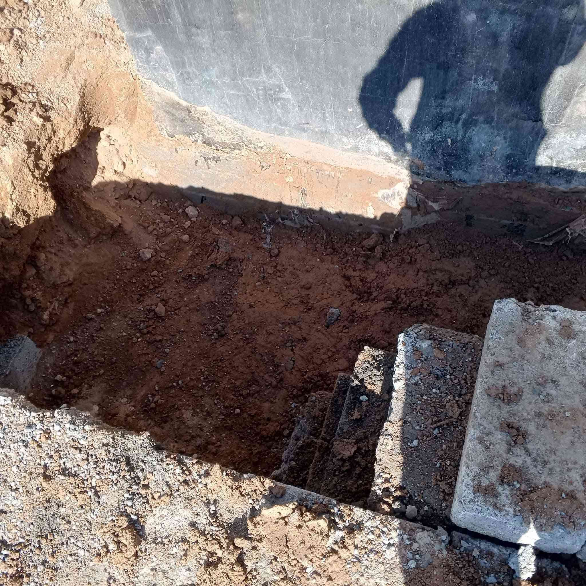 يوجد كادر عمل لكافة الاشغال راح اذكر الشغل الي نشتغلو
حدل بيوت
تنضيف بيوت 
تصفير بيوت 
تصفير تكعيبات 
فرش حجر بيوت 
تصفيط بلوك فوك الخريطه 
تدريز بيوت 
تدريز تكعيبات
تفليش محلات 
تفليش حائط 
تنضيف بلوك 
نحفر ابار دئري او مربع
اي شقل عندك  خابرو ودلل والف هلا والما عندو نشتقلو فزعه وحاضرين وحياكم الله هاذه رقم *********** ✅  والخاص مفتوح   . #ملاحضه_الفقير_ماناخذ_من_عندو_نشتغلو_فزعه؟ ادمن♥.

                ((***********))

نص مكتوب في الصور:
- عمال جميع الاشعال بناء وتنظيف منزل لجميع احتياجاتك! ***********
