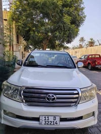 لاندكروز GXR • ٢٠١١ • ماشيه ١٧٢الف