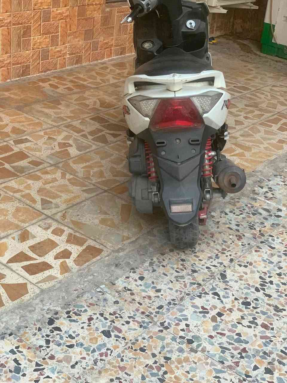 سلام عليكم دراجه بياجو كوري دراجه مكفوله كفاله من كلشي راديتر وبنكه بيهه بلادي السعر 650وبيهه مجال بصيط
الاستفسار على هاذه الرقم *********** عنواني بغداد الجديدة

