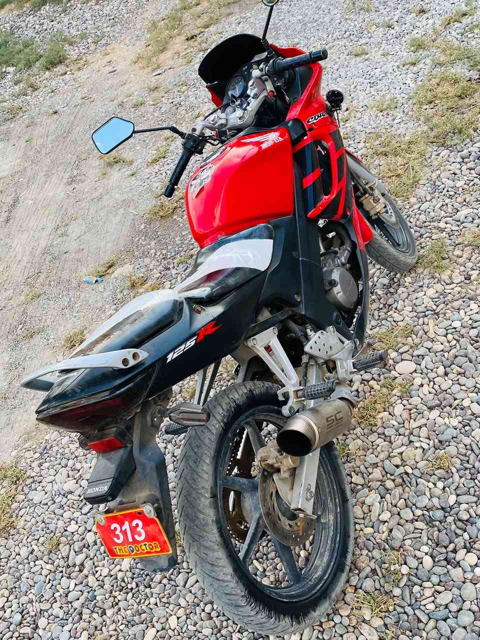 هوندا • CBR125R • ٢٠٠٤