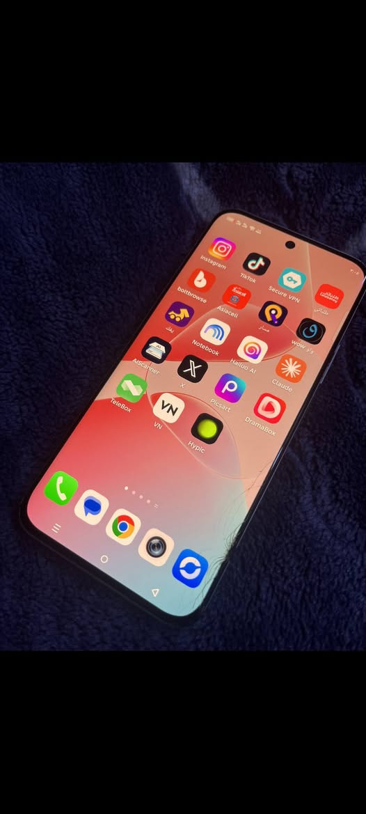HOT 60 Pro Plus
مواصفاته معروفة 
بي ضربة بالكلاس ( الشاشة ما متاثرة )
غراضة كاملة 
سعر 175 وبي مجال بسيط للشراي 
تواصل واتساب ***********
مكاني موصل مصارف
