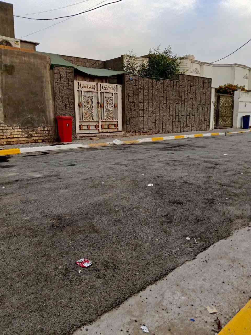بيت للبيع • ٢٠٠م • حديقة وكراج