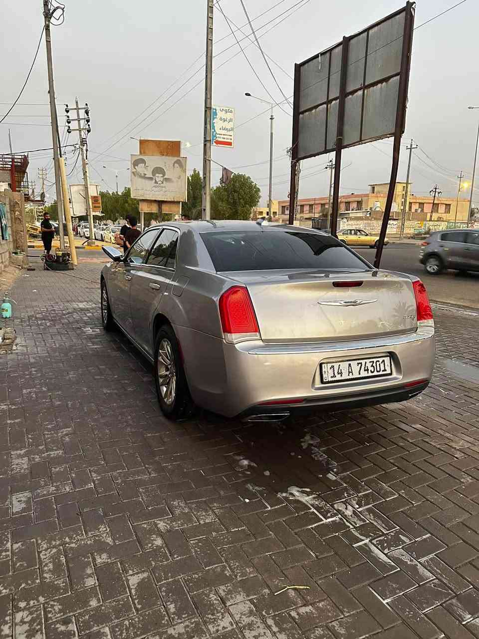اوباما C300
موديل 2016 اصل 
فئة C
محرك ٦ سلندر 3600
كير ٨ نمر 
حدادة جديدة ستونا مبدليها كامله
 تبريد ثلج
وارد امريكي حادثها بالصور
بانوراما 
بردة خلفية
خزن ميموري
بصمه ابواب
فول مواصفات
السيارة جديدة ما مشتغله خط 
تسجيل جديد
مكان السياره البصرة
رقم بصرة باسمي تحويل ثاني يوم هزة جديدة
السعر 195 وبي مجال 
اي استفسار *********** , *********** البصرة, العراق

نص مكتوب في الصور:
- 67218343