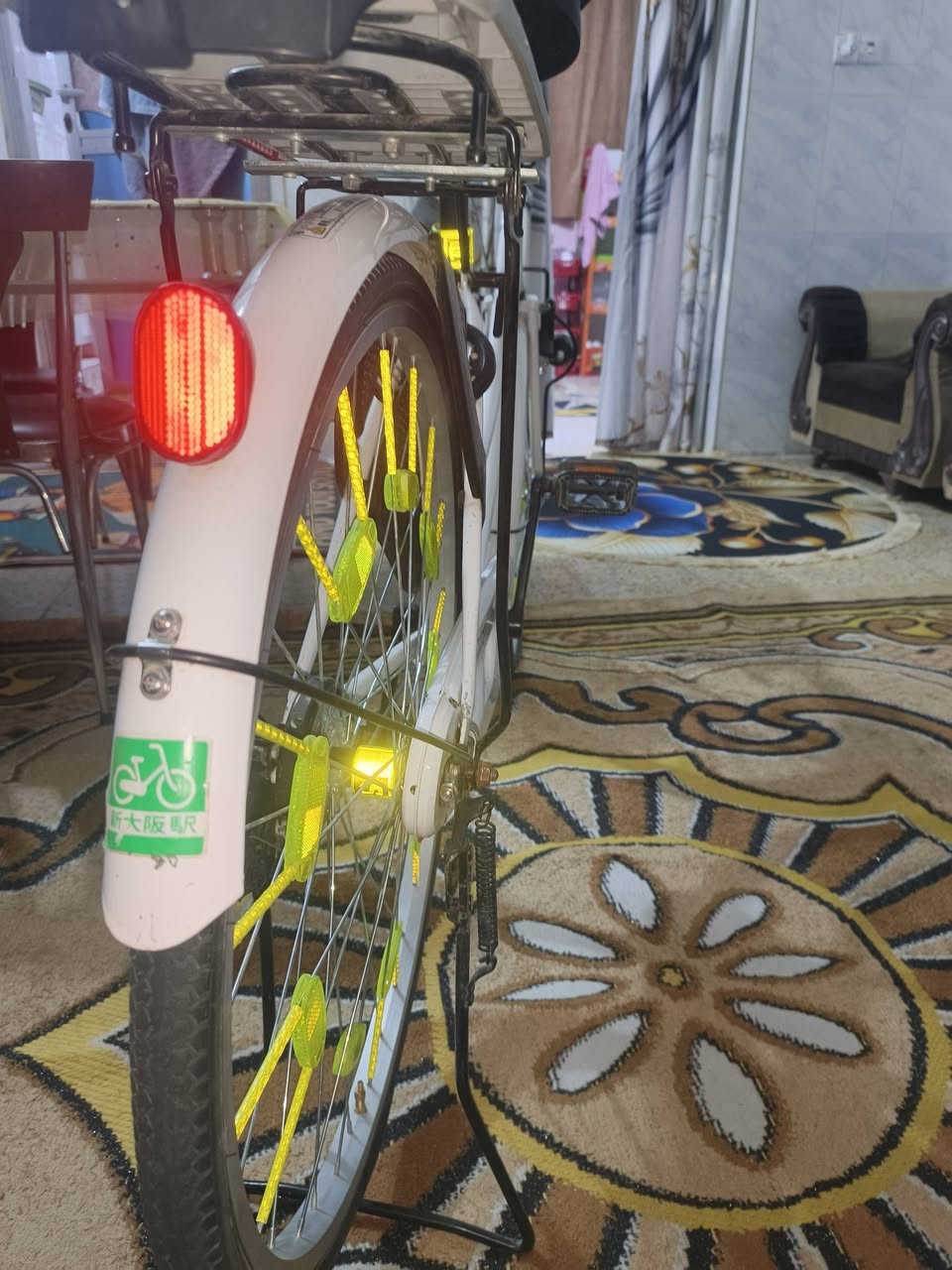 بايسكل سانتوس موديل 2021 نضيف كل شيء وياه ما عده المساطر سعره 140 البايسكل حاويه من مجمع التميمي عنواني بابل شارع 80 مقابل نون مول فرع كوفي بسمه التواصل خاص أو *********** بي واتساب ❤
