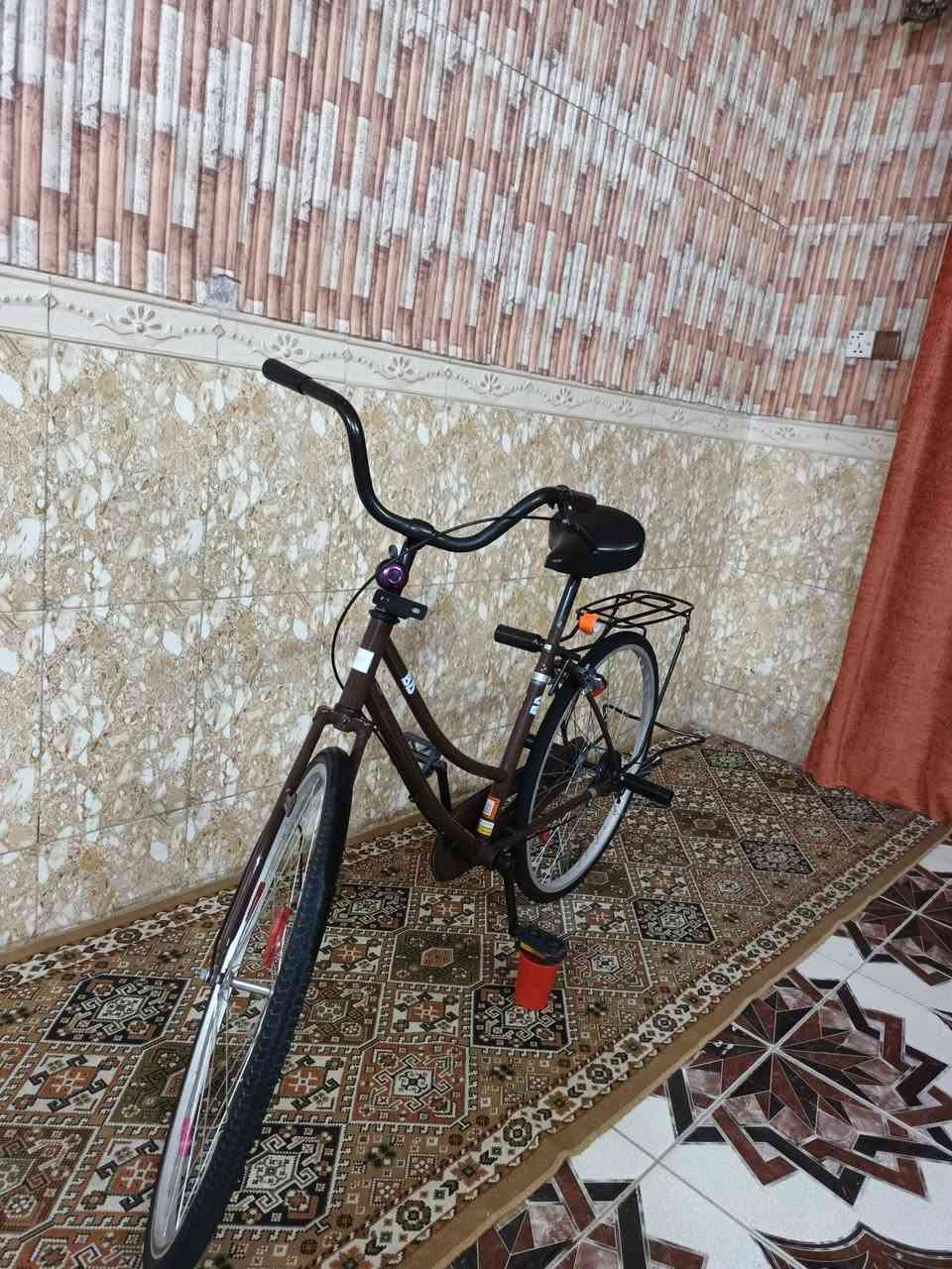 السلام عليكم بايسكل للبيع موديل 22 السعر خاص
***********
