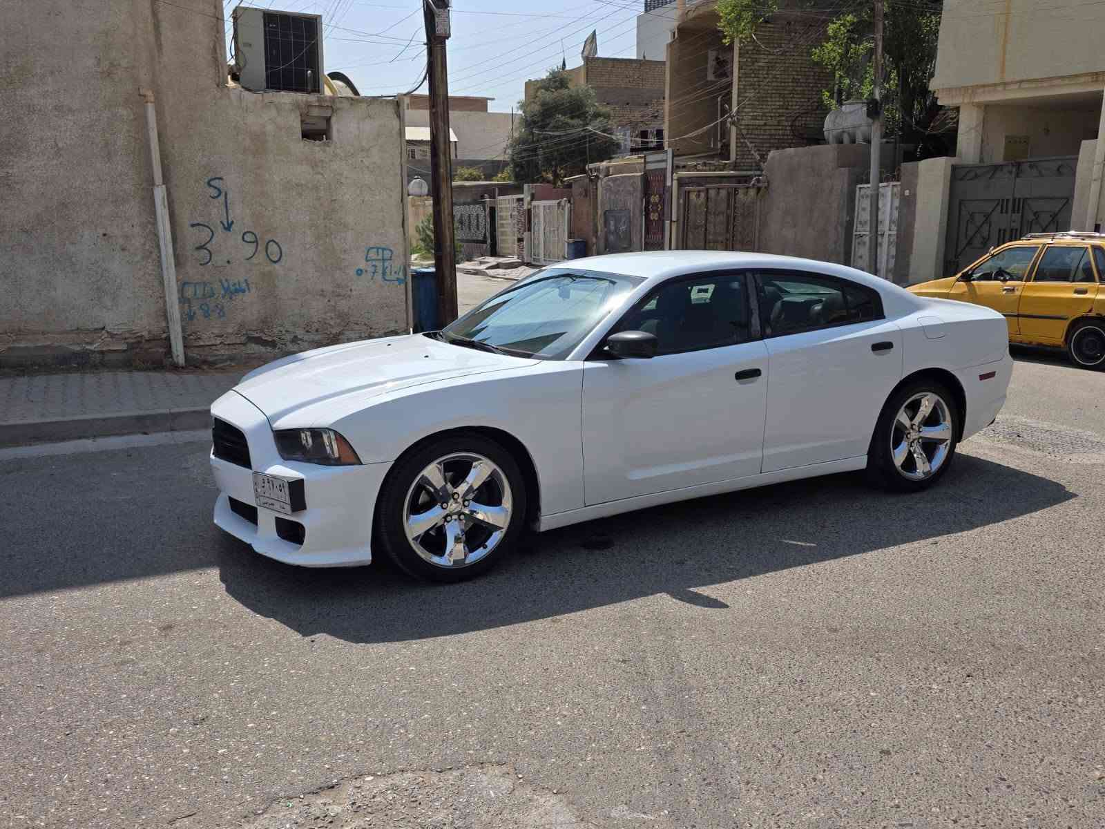 سلام عليكم دودج جارجر 2012 خصوصي الوان ابيض 🤍 مرغوب وارد امريكي حادث جاملغ بنيد فقط باقي كفالة عامة من صبغ ضربة وتبديل وفتح والخياسات شرط فحص وين ما يعجبك رقم بغداد الماني مشروع وطني سنوية لل2027 مصفره غرامات 
محرك 6 مرغوب مرغوب 3600 محرك كير مكفولات 
تبريد شغال ثلج + تخم تاير جديد السيارة جاهزه على آخر حباية فول مواصفات عده فتحة 
بصمة تشغيل + ابوب صندوق 
تبريد قطعتين 
كشنات جلد 
فول تحكمات استرين
نظام قيادة ذاتي 
مانع زلاق
محرك 3600 : 6 مرغوب 
ويلا كروم 
باقي بيه مواصفات هواي العنوان بغداد السعر 128  بية مجال مستعجل على بيع الشراي يتصل رقم هاتف ***********
