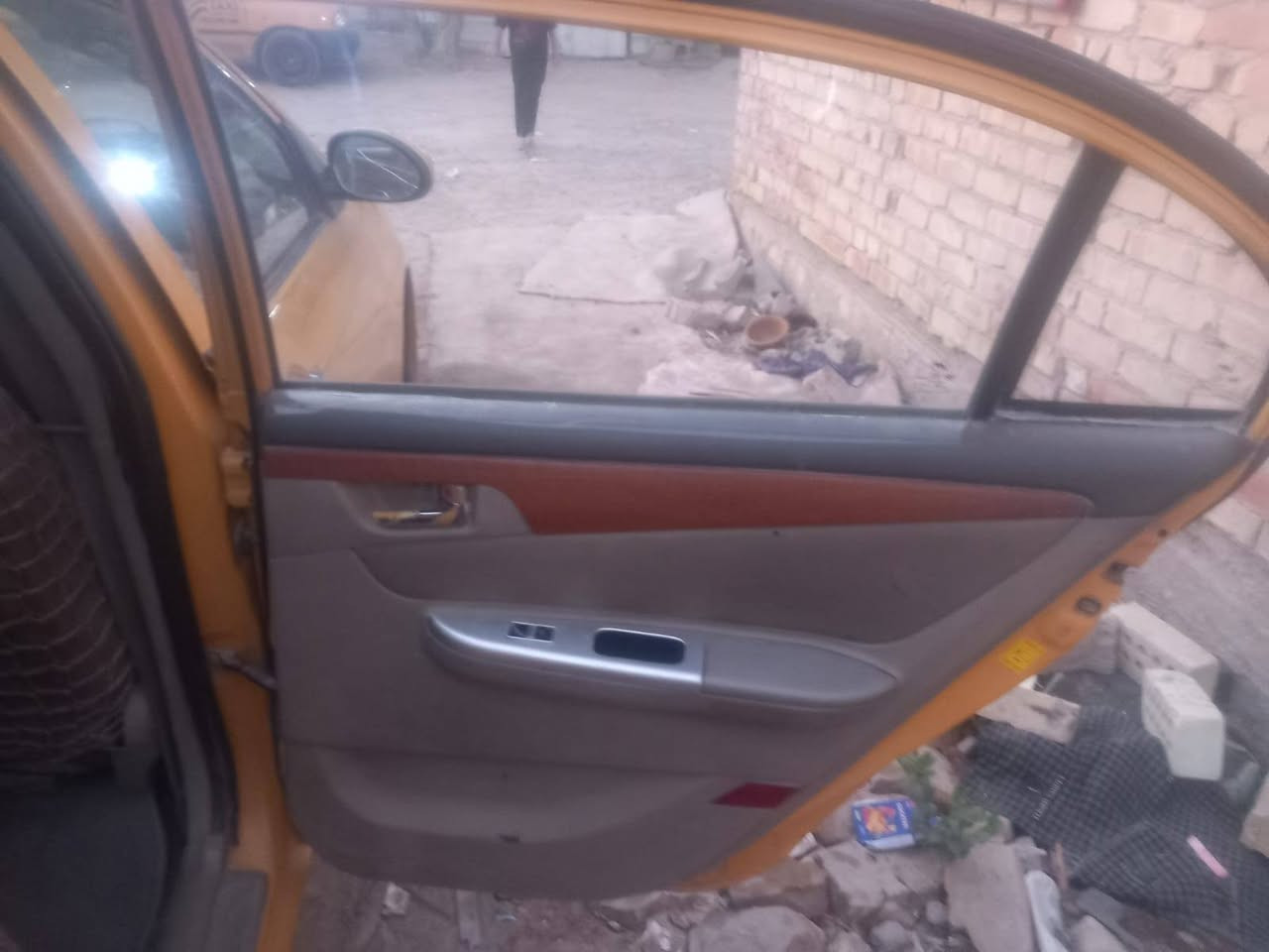 السلام عليكم
#مكلف_بلنشر 
ليفان ٢٠١٣ رقم نكليزي هيئه مصفر 
السياره كشرها نضيف بس بيها نواقص 
سعرها ٢٥ اوبيها مجال بصيط 
***********
