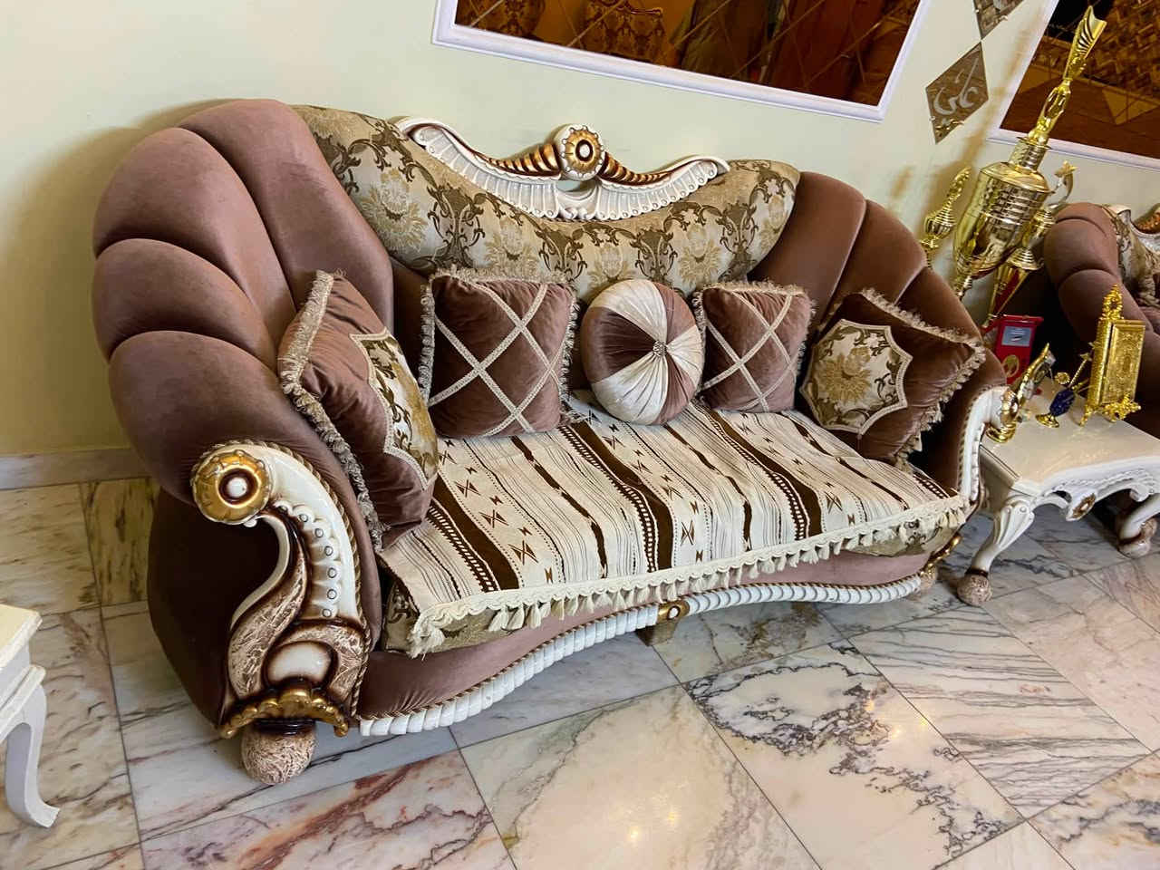 سلام عليكم هاذ التخم مستعمل نظيف البيع السعر 1700وبي مجال مكاني البلديات شارع السمنت ***********تواصل واساب فقط
