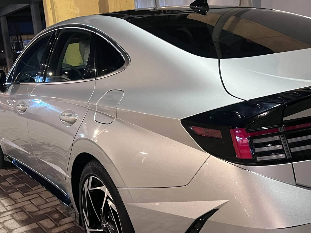 🚘 للبيع | هونداي سوناتا 2025🔥
✨ بانزين | رقم البصرة شهداء/

✨ سيارة جاهزة وعلى أتم الاستعداد

🔥 فول الفول مواصفات:

• بانوراما 🌟

• شاشة

• كامرة

• تحكم ستيرن

• بصمة تشغيل

• بصمة أبواب

سيارة نظيفة، مرتبة وجاهزة للشراء👌

(***********)

سعر السيارة (215)
