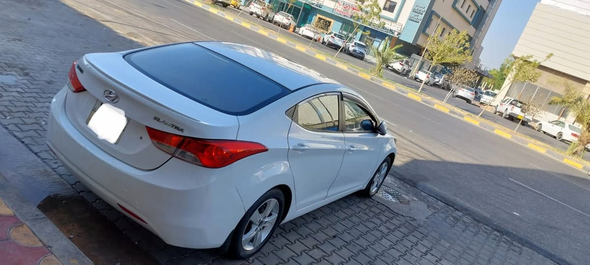 النترا موديل ٢٠١٤ بيه اربع قطع صبغ خليجيه رقم اربيل سياره جاهزه مكينه وكير وحداديه وتبريد تخم تاير مكينه ١٨٠٠ مكاني نجف السعر ١٠٠ بيه مجال قليل 
***********
