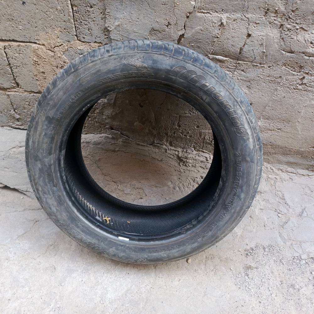سلام عليكم للبيع ويل حجم 17 بيه هاي ضربه مثل ما موضح بل صور يتعدل وينصبغ والمروحه شغاله بس بيها كسر بل لايلونه مو بل مروحه صور كدامك وهذا التاير ما بيه اي شي من عدا هذا الشك ابيعك هل موجود كلمن وسعره شتريد من ذني راسلني واتساب ونتفق ‏‪***********‬‏
