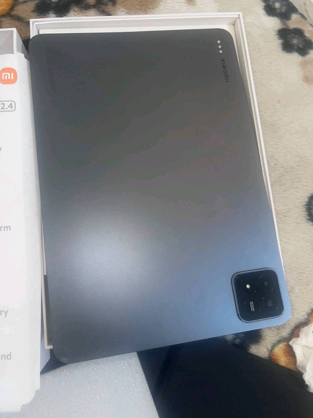 السلام عليكم شاومي باد 6s برو نضيف كلش  مواصفات الجهاز   شاشة حجم كبير 12.4 انج  معدل التحديث للشاشة 144Hz✨  دقة الشاشة ٣K 2032 × 3048 بكسل  معالج 2 Snapdragon 8 Gen 💓💯  سرعة الشحن : ١٢٠w ⚡️ ذاكرة تخزين كبيرة الحجم : 512GB 📂✨  رام : 12GB🔥❤‍🩹 الكاميرا الاساسية :  50MP 📷  الكاميرا الامامية : 32MP 📷  بطارية حجم كبير 10000mAh🔋✈️ أربع سماعات تدعم  Dolby Atmos و Dolby Vision 🔊  بصمة جانبية وبصمة وجه😍  السعر : 560 فقط🤍💫  +هديه حافضه مغناطيس♥️ يوجد توصيل