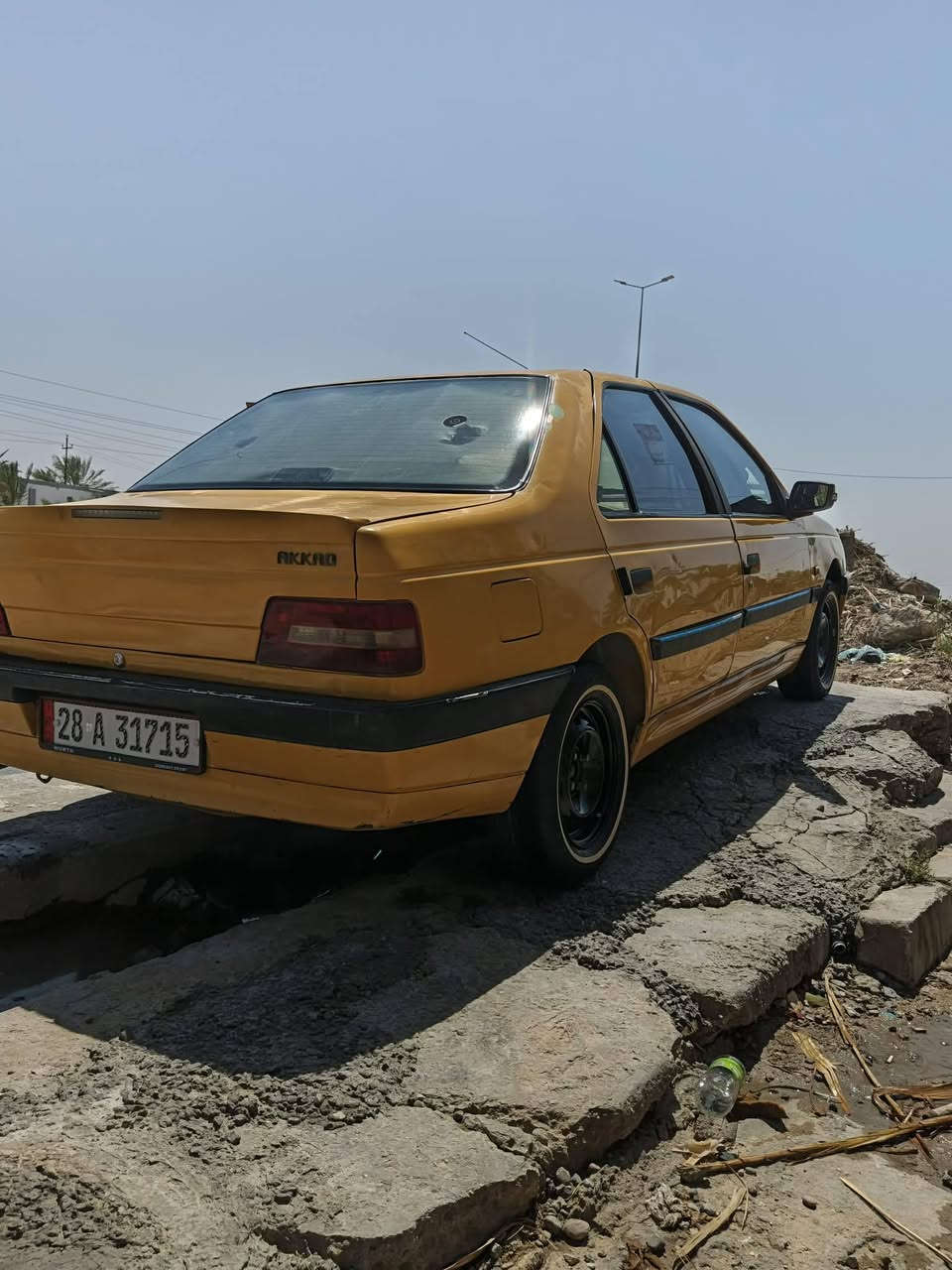 بيجو البيع موديل ١٦   مكينه وكير مكفولات سياره كفاله ماعده طخه بسيطه بل جنطه والباقي كفاله عامه مصفره هيه وغرامات مداور ثاني يوم السعر ٣٦ وبيها مجال بسيط ***********
