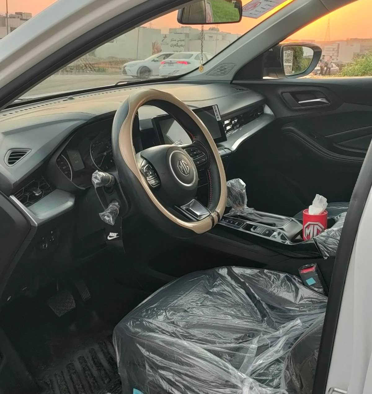 Mg gt 2024
بێ بۆیاخەو بێ ساردە 
٣٣ هەزار ڕۆشتووە 
نرخ :١١٤ وەرەقە و معامەلەیەکی برایانە 
*********** السليمانية, العراق

نص مكتوب في الصور:
- Subscribe