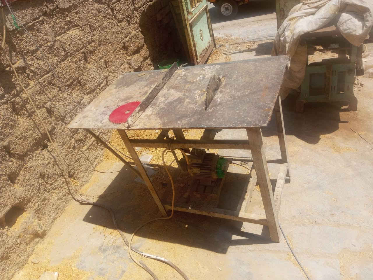 يالله السلام عليكم شباب منشار للبيع مكاني كوت قضاء النعمانيه منشار خير من الله شرط الفحص تفحص يلاتاخذ ***********
