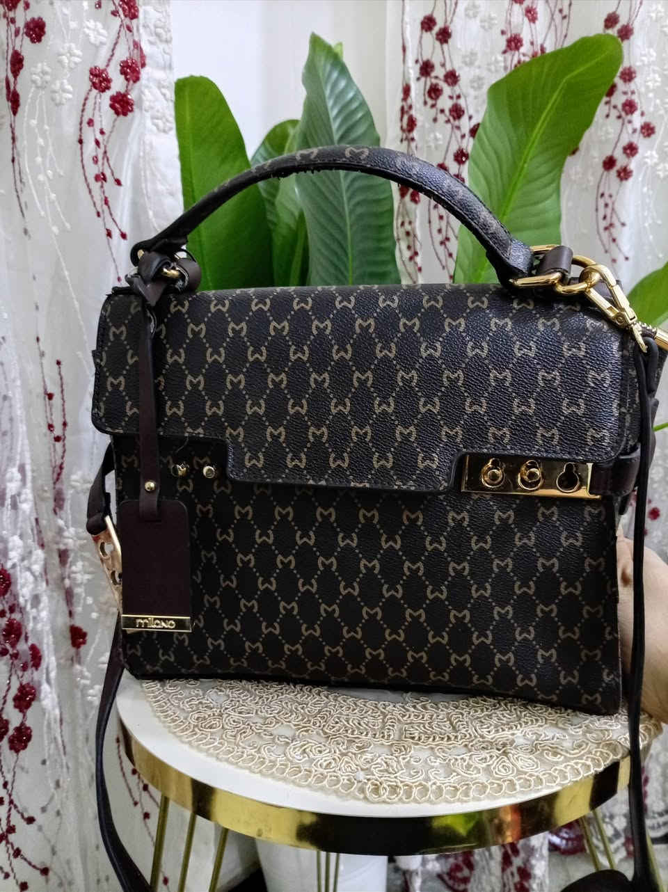 مراسله الصفحة أو واتساب ***********
